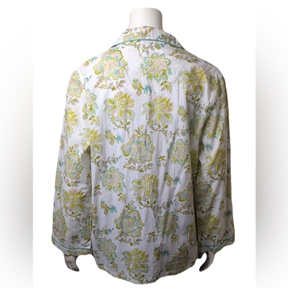 Pajama set comes with bottoms - Picture 2 of 10